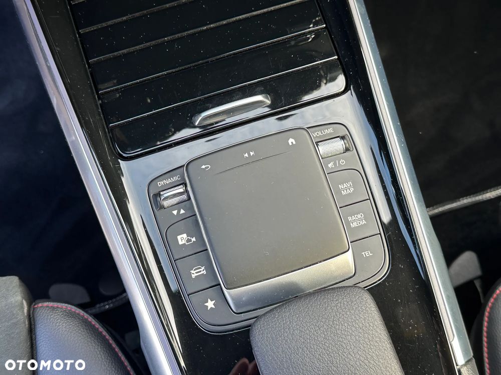 Mercedes-Benz GLB 220 d 4-Matic AMG Line 8G-DCT - 23