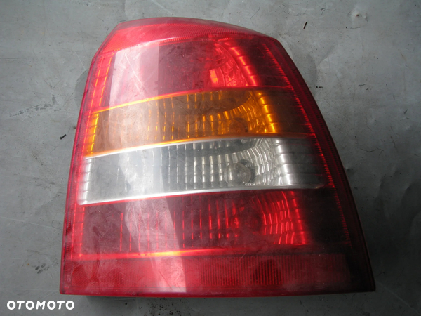 LAMPA TYLNA PRAWY TYŁ OPEL ASTRA G