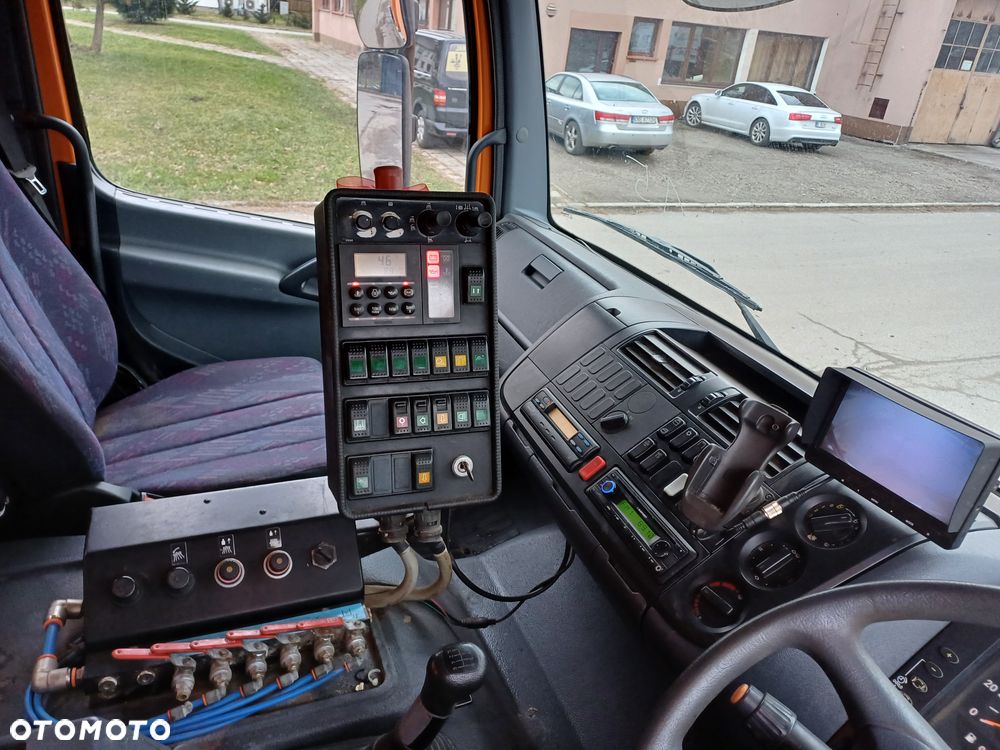 Mercedes-Benz Atego 1828 - 8