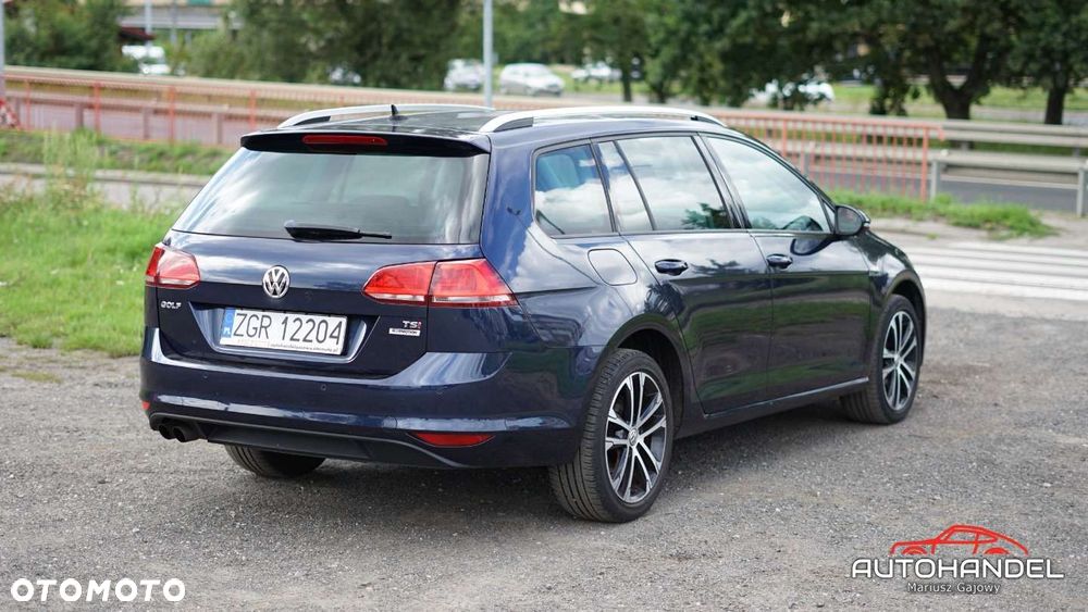 Volkswagen Golf - 6
