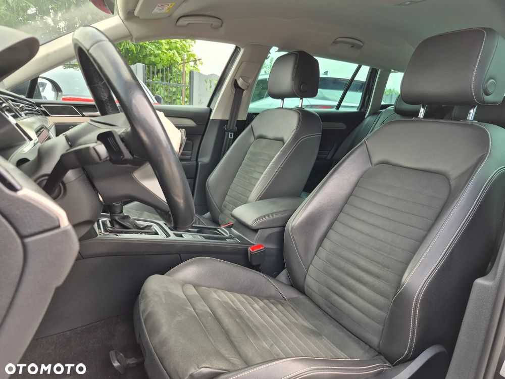 Volkswagen Passat 1.5 TSI EVO Elegance DSG - 19
