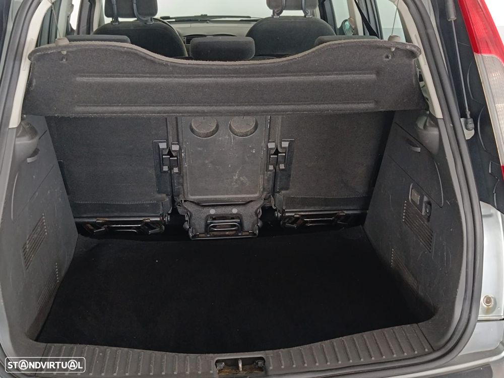 Ford Focus C-Max 1.6 TDCi Ghia - 6