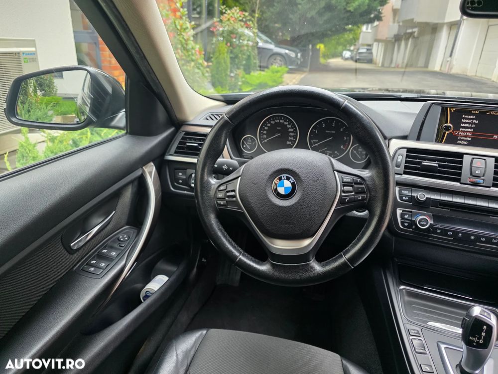 BMW Seria 3 320d Aut. Modern Line - 17
