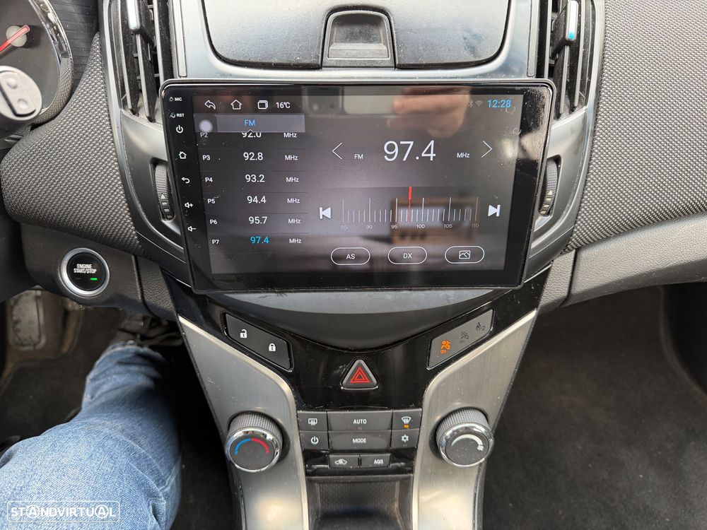 Chevrolet Cruze SW 1.7 VCDi LT - 33