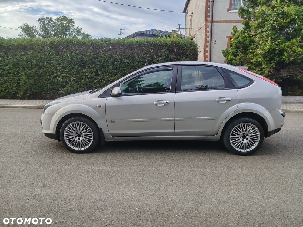 Ford Focus 1.6 16V Sport - 5