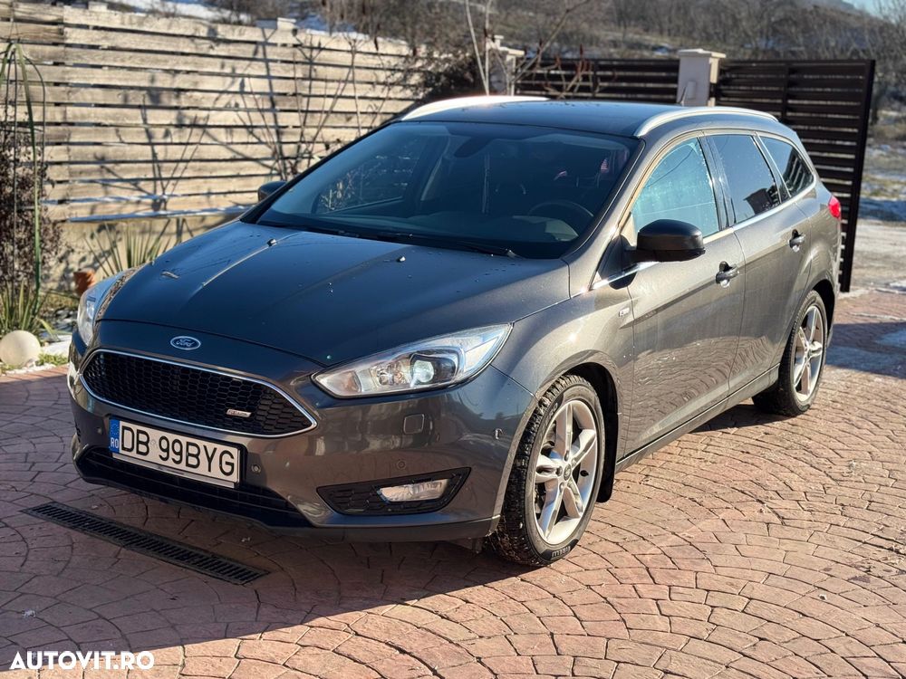 Ford Focus ST - 8