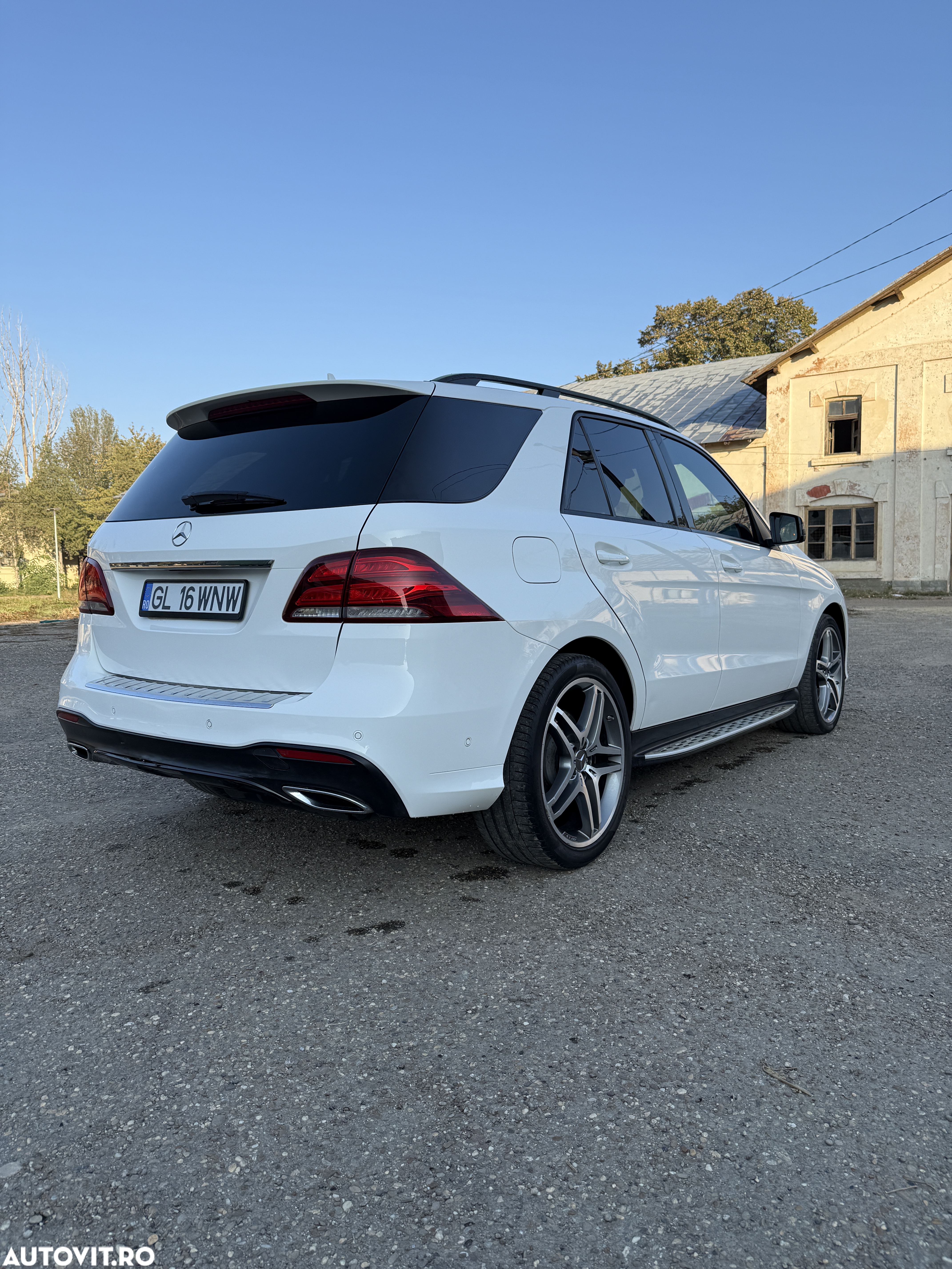 Mercedes-Benz GLE 350 d 4MATIC - 12