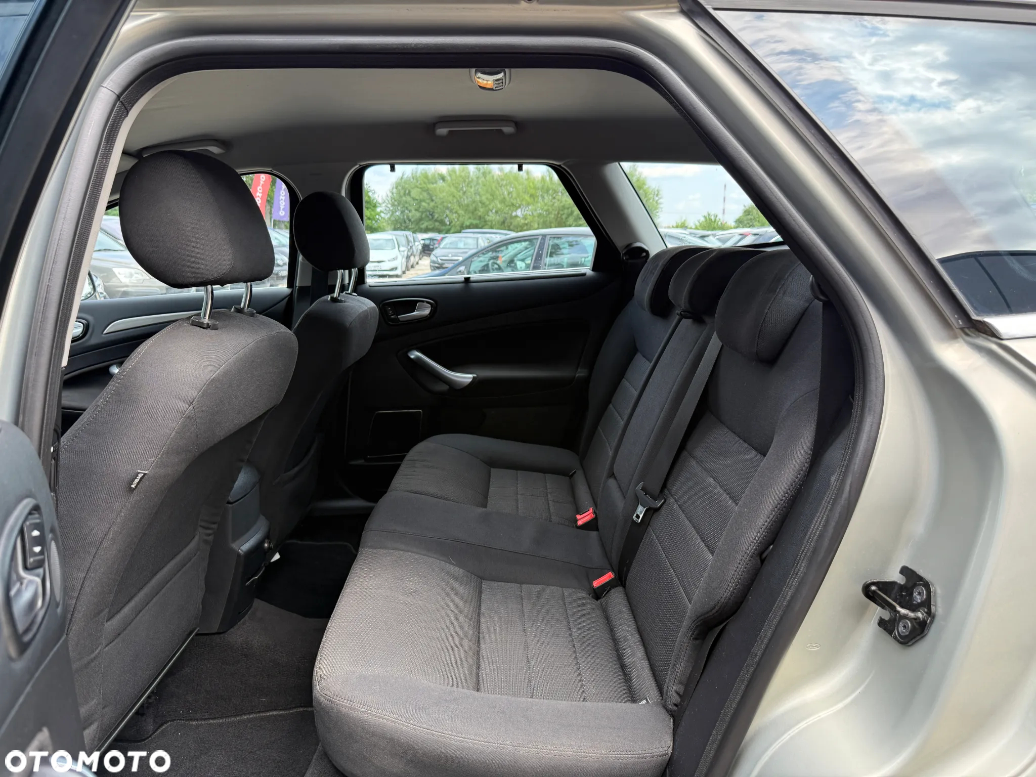 Ford Mondeo 2.0 Titanium X - 31