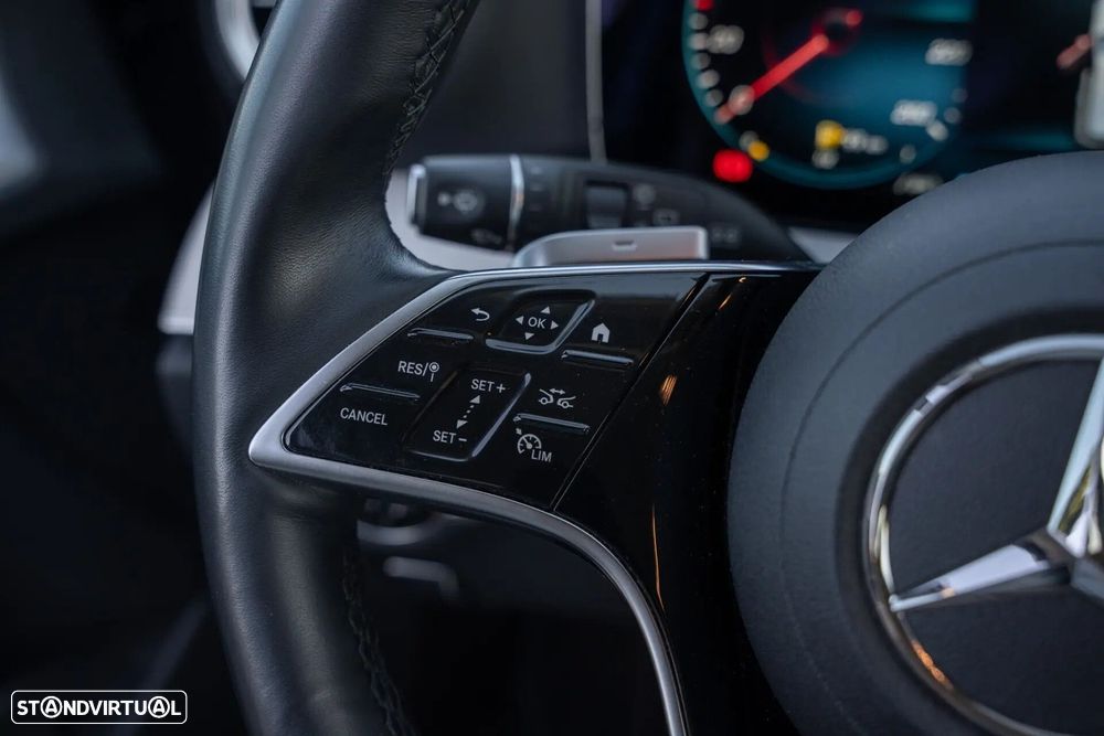 Mercedes-Benz E 300 de Avantgarde 4Matic - 10