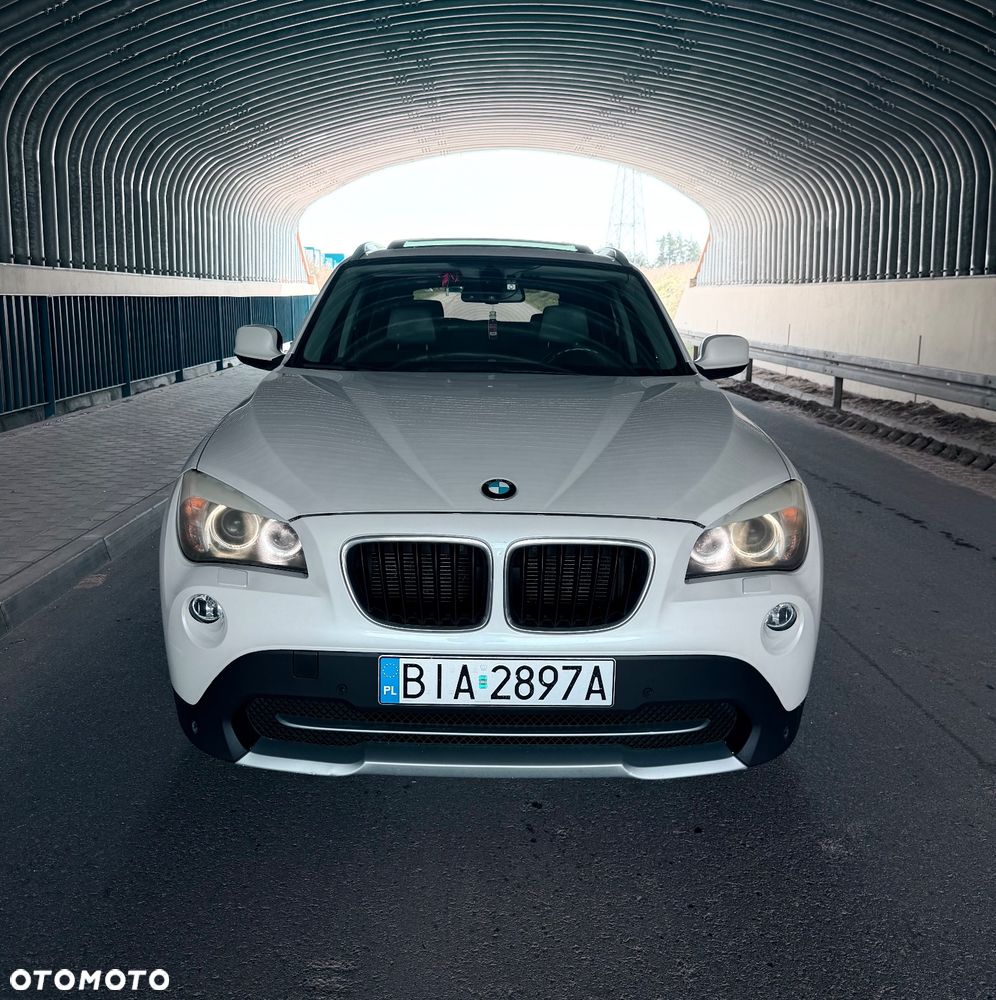 BMW X1 xDrive18d - 15