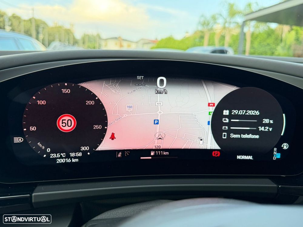 Porsche Macan Electric 4 - 36