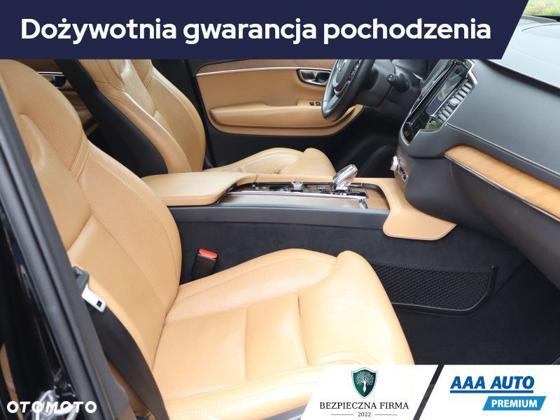 Volvo XC 90 - 11