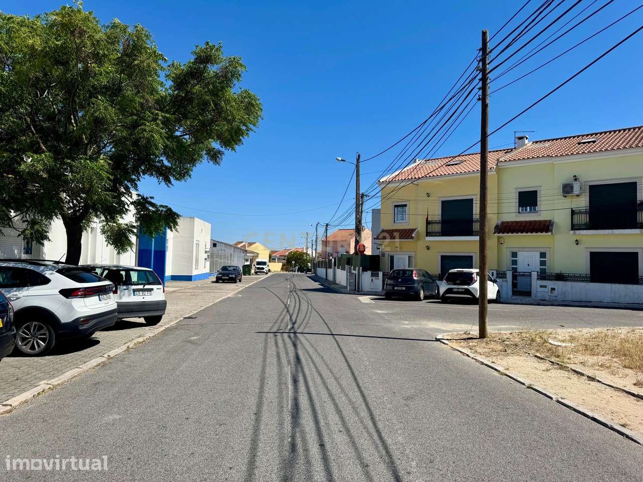 Lote de terreno urbano com 3 frentes no Montijo - Grande imagem: 2/5
