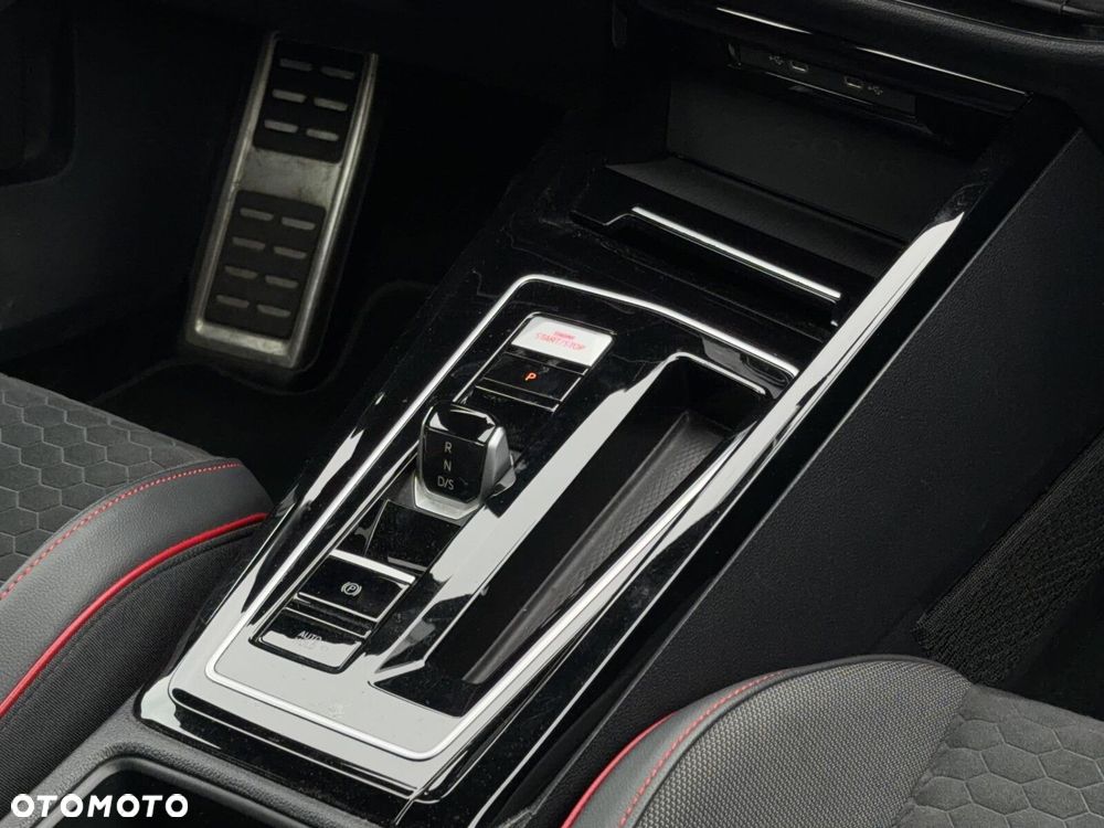 Volkswagen Golf - 16