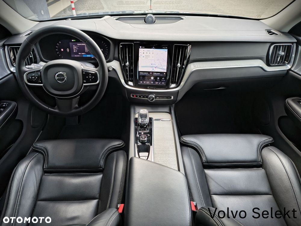 Volvo V60 Cross Country - 15