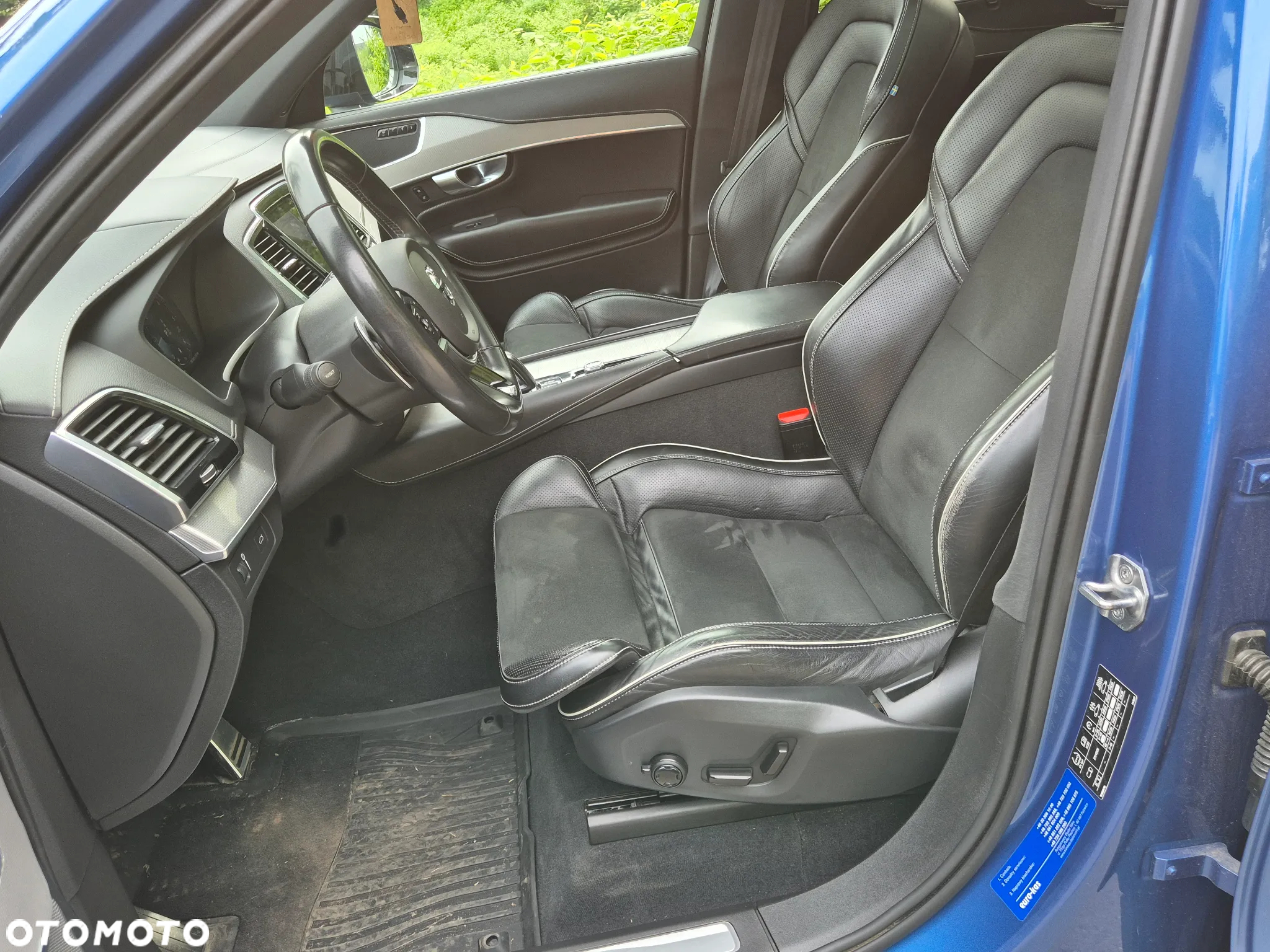 Volvo XC 90 D5 AWD R-Design - 13