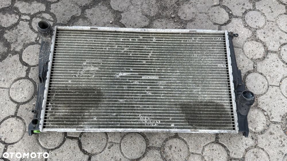 BMW E87 CHŁODNICA WODY 778889514 - 2