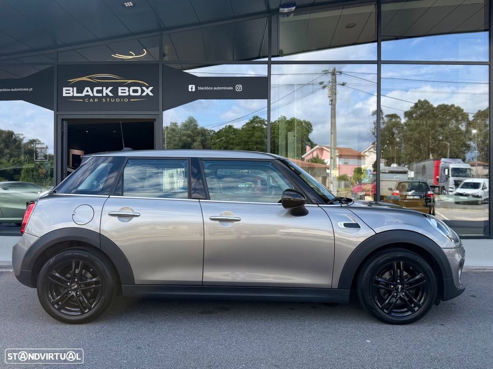 MINI 5 Portas One D - 18