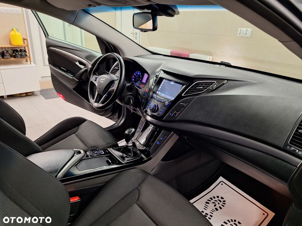 Hyundai i40 i40cw 1.6 Fifa World Cup Edition - 23