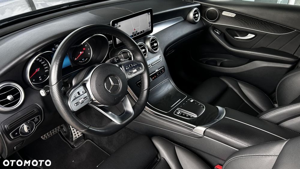 Mercedes-Benz GLC 200 - 11