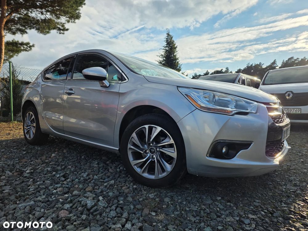 Citroën DS4 e-HDi 115 ETG6 SoChic - 8
