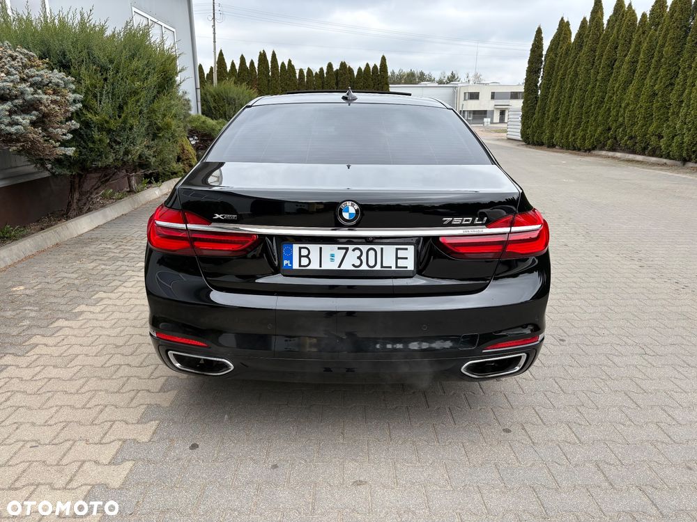 BMW Seria 7 750Li Edition Exclusive - 8