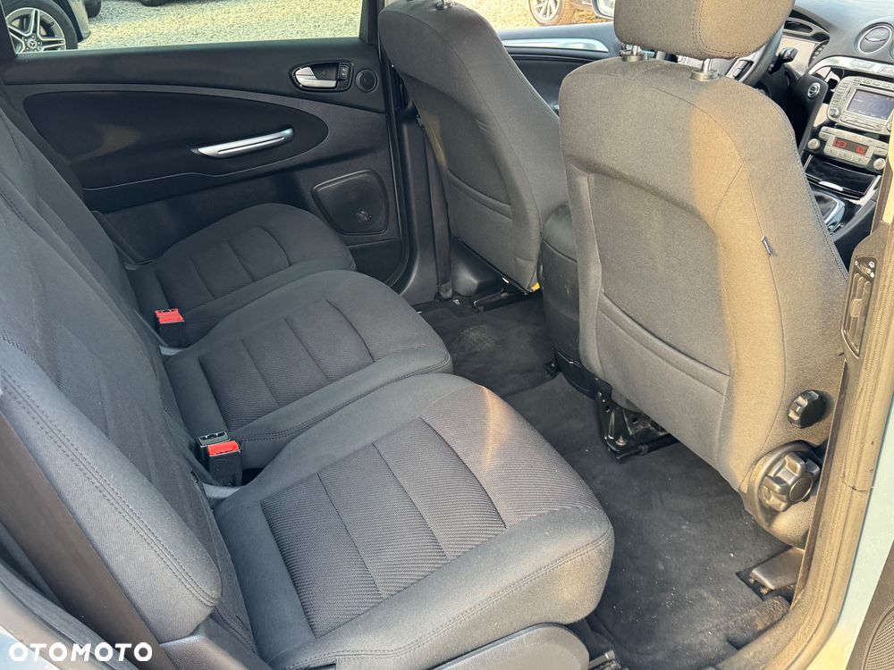 Ford S-Max - 30