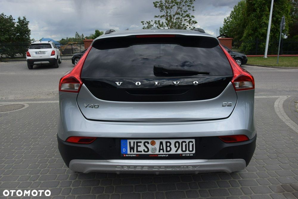 Volvo V40 Cross Country D2 Momentum - 13