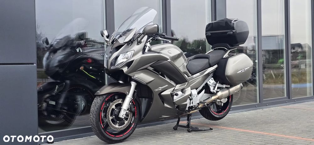 Yamaha FJR - 24