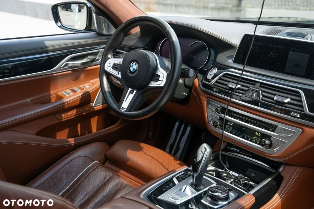 BMW Seria 7 M760Li xDrive - 6
