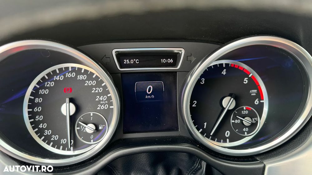 Mercedes-Benz ML 350 BlueTec 4MATIC Aut - 9