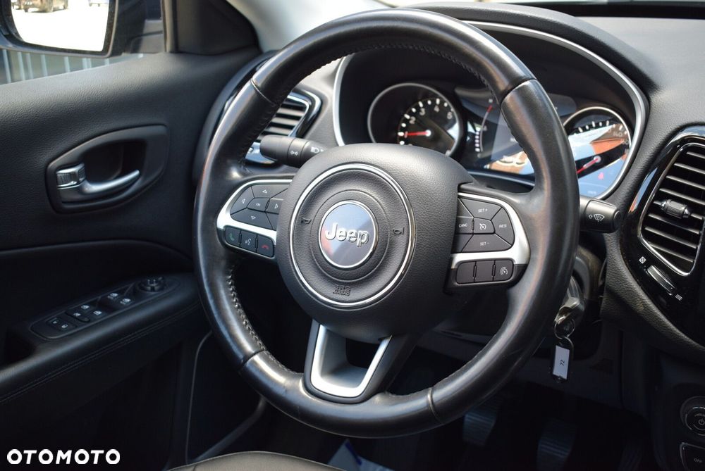 Jeep Compass 1.3 TMair Night Eagle FWD S&S - 17