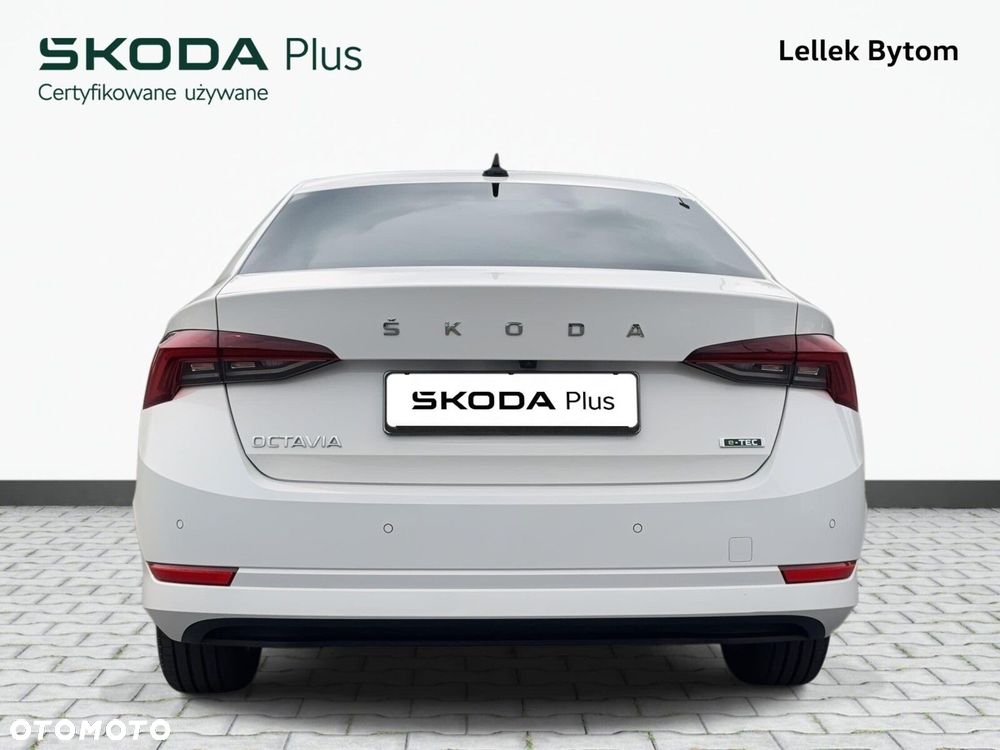 Skoda Octavia - 8