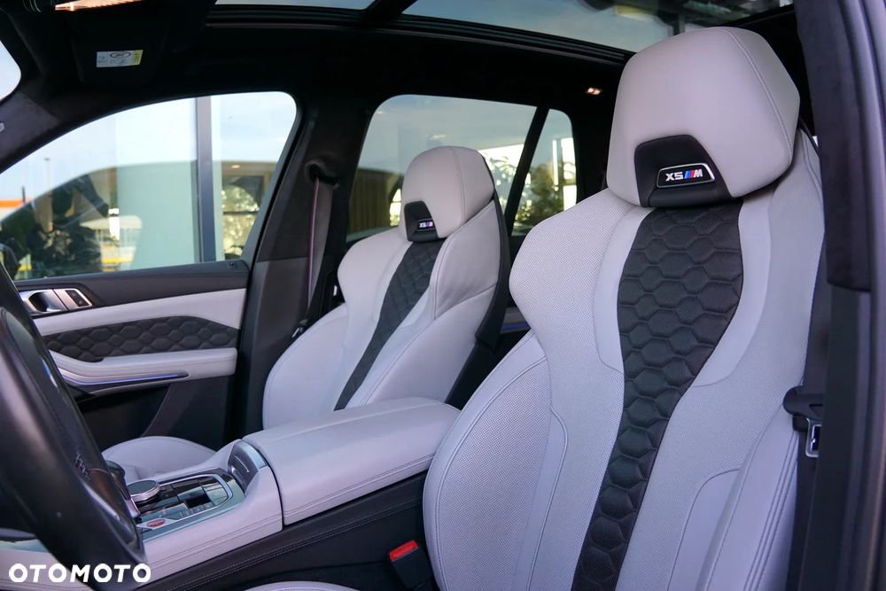BMW X5 M Competition - 16