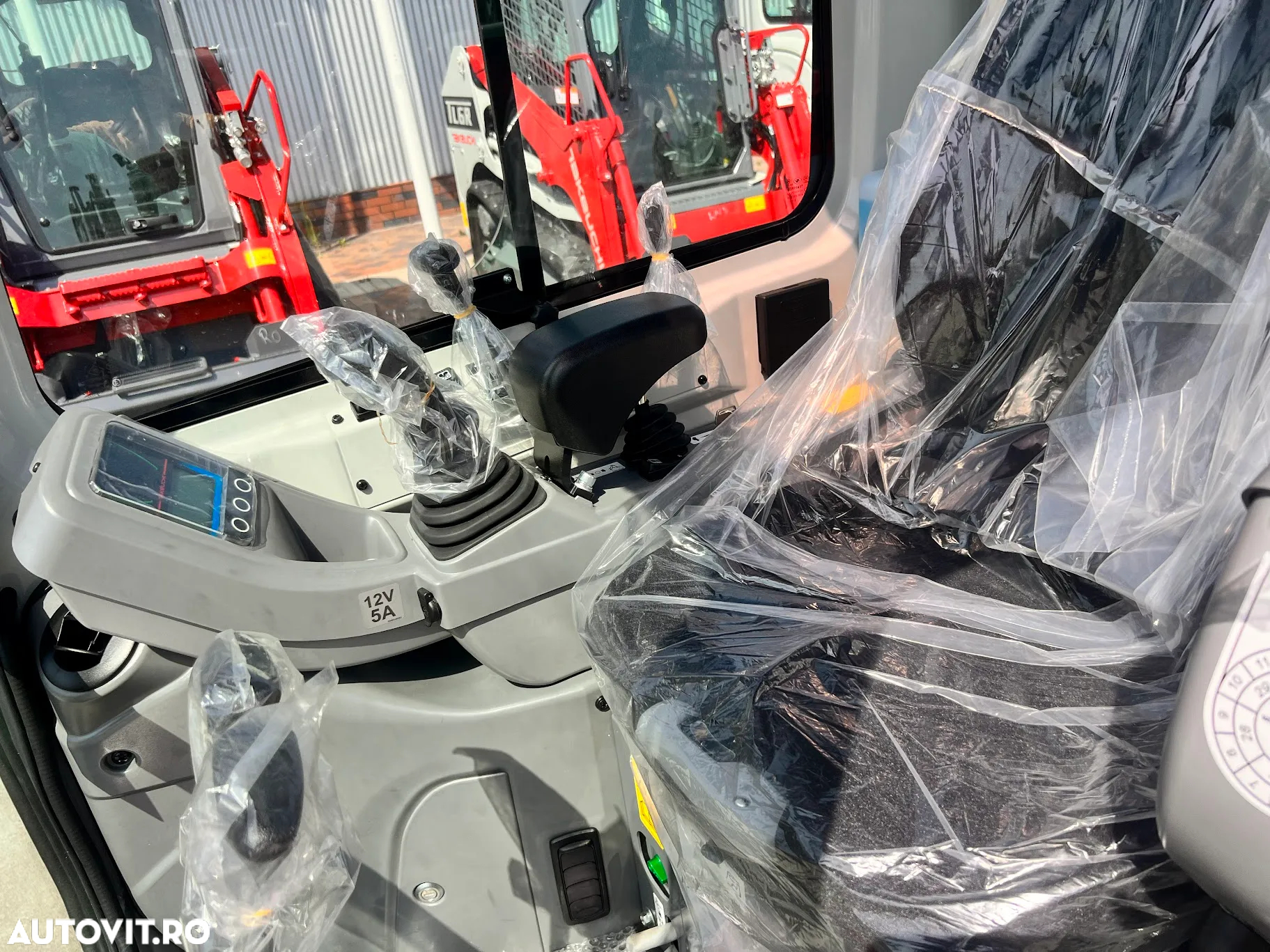 Takeuchi TB 320 4 ani garantie - 6