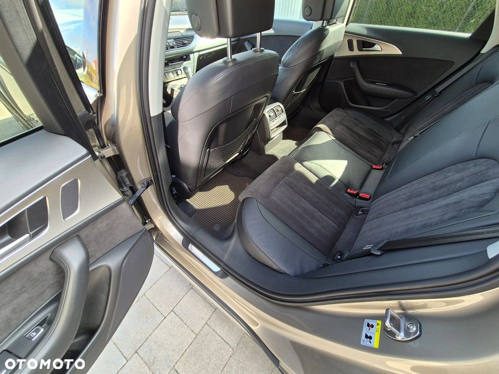 Audi A6 Allroad - 36