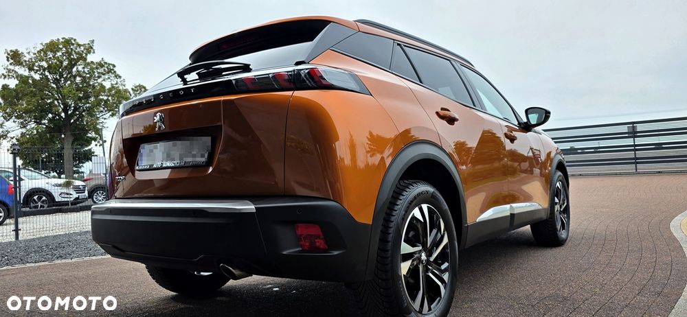 Peugeot 2008 1.5 BlueHDi Allure S&S EAT8 - 11