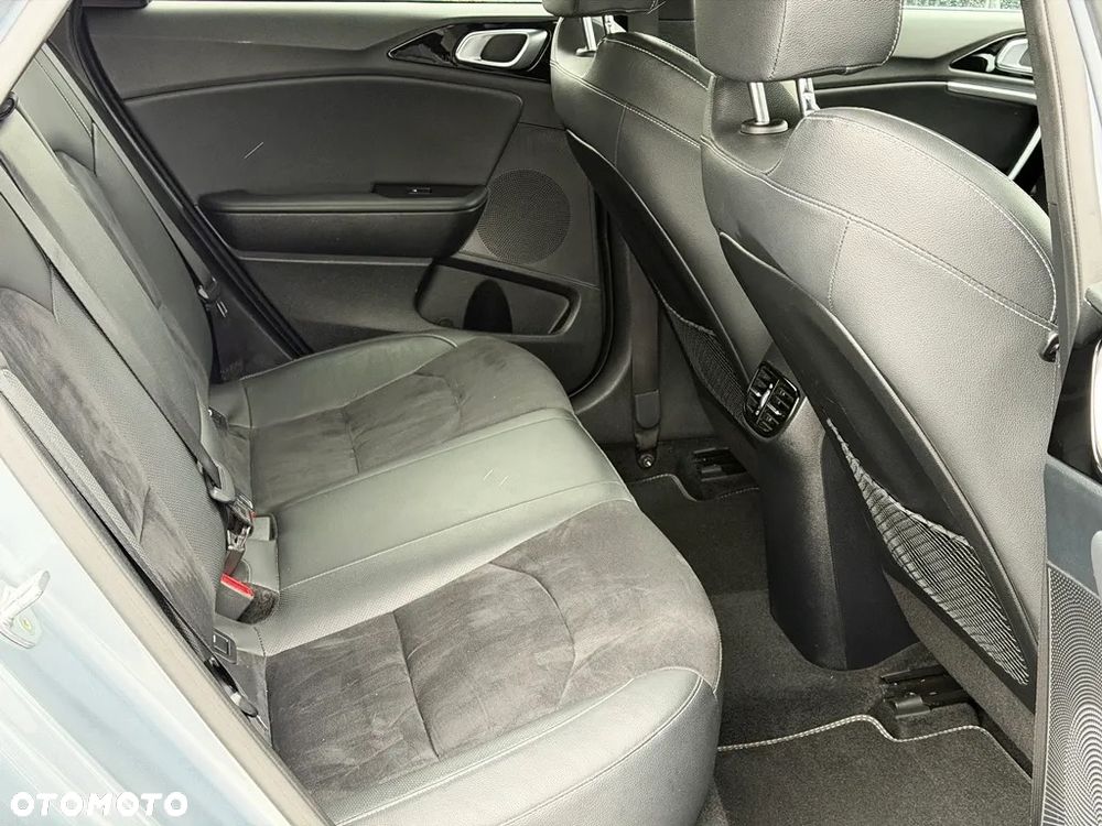 Kia ProCeed 1.5 T-GDI DCT7 OPF GT LINE - 35