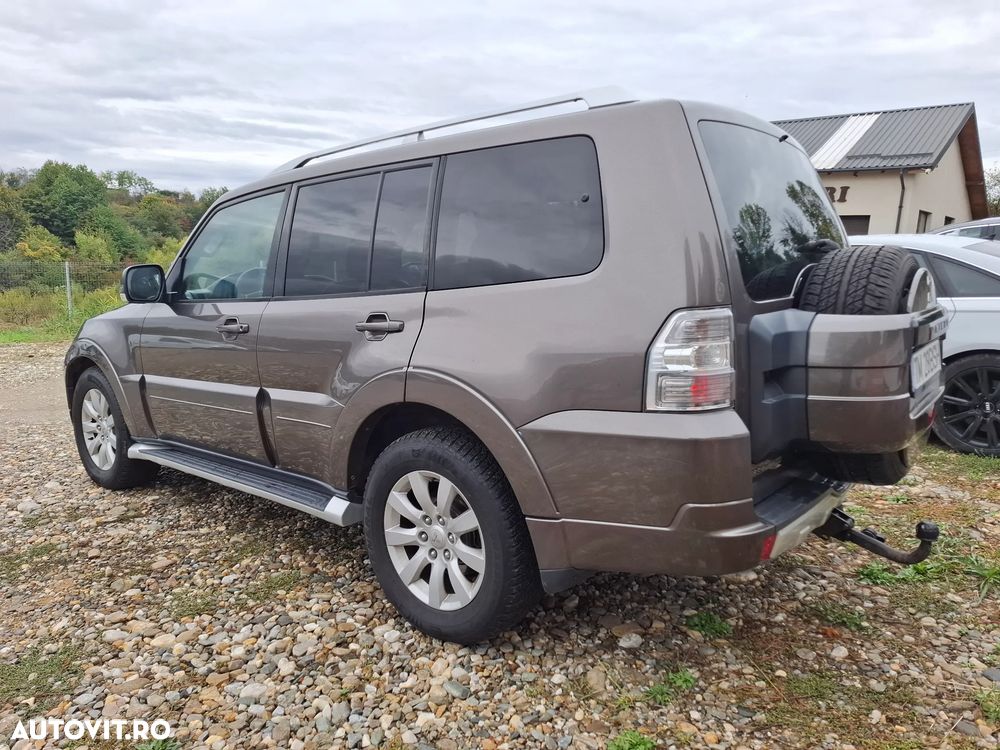 Mitsubishi Pajero 3.2 DI-D Automatik Edition 100 - 3