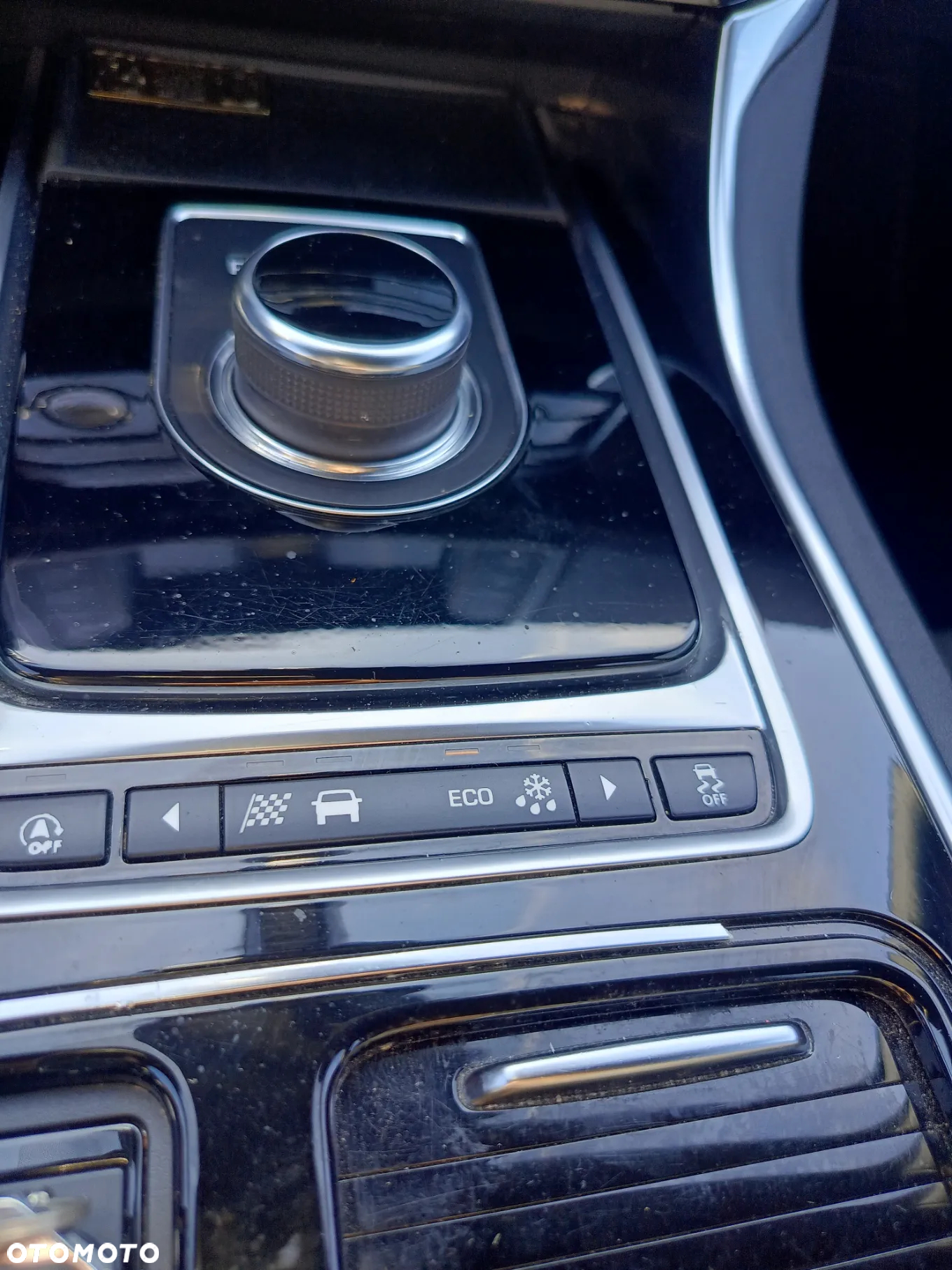 Jaguar XE 2.0 D R-Sport - 2