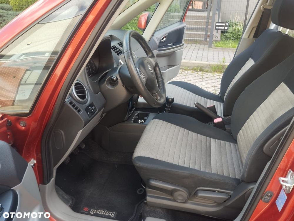 Suzuki SX4 - 23