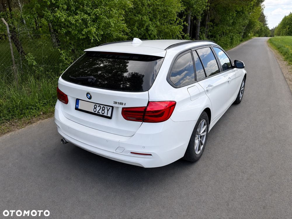 BMW Seria 3 318i - 20