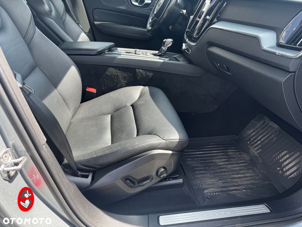 Volvo XC 60 T6 AWD Geartronic Inscription - 18