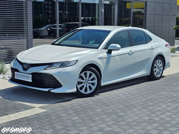 Toyota Camry 2.5 Hybrid Prestige CVT