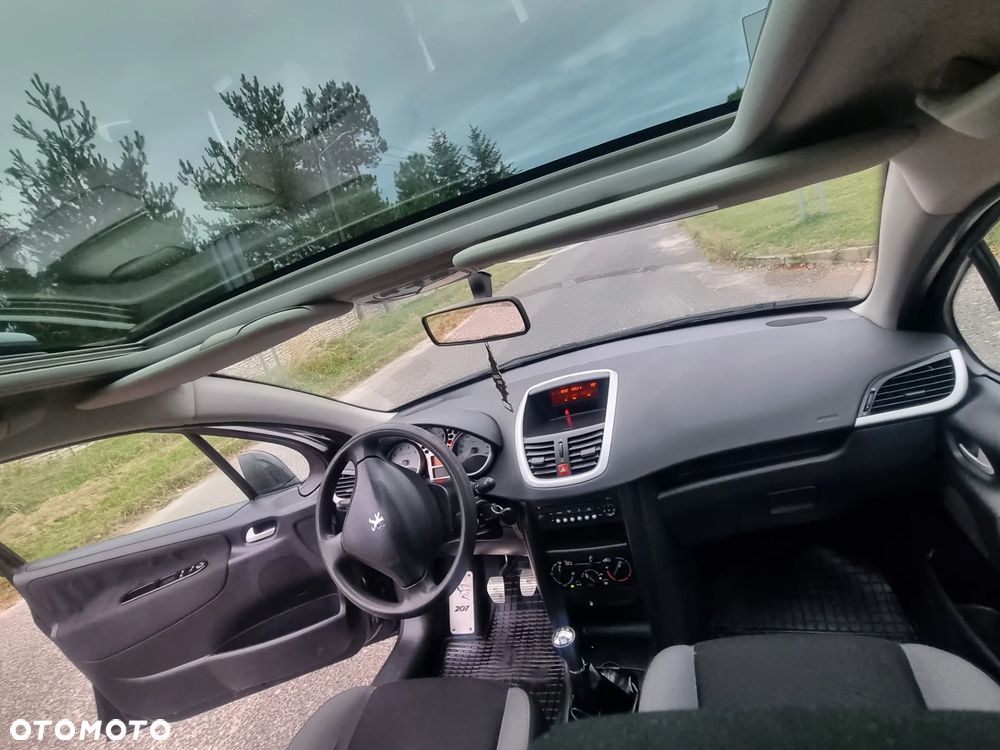 Peugeot 207 1.4 16V Presence - 15
