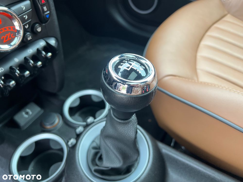 MINI Cooper 50 Mayfair - 30