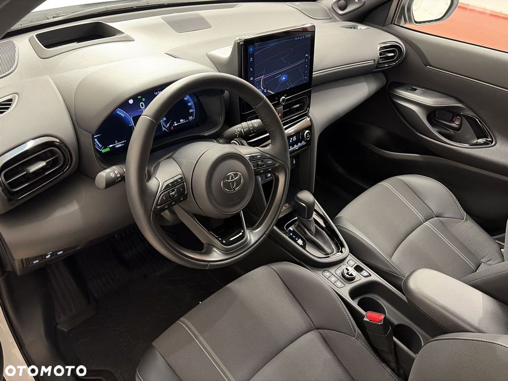 Toyota Yaris Cross - 10