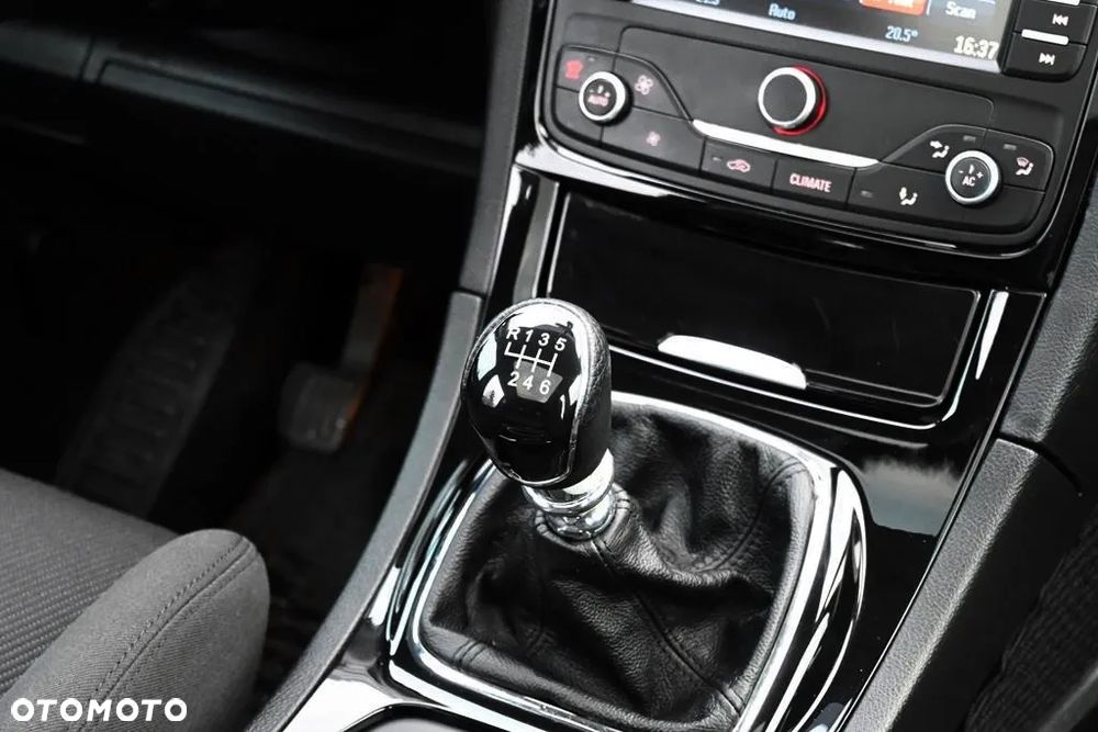 Ford S-Max 2.0 TDCi DPF Titanium X - 34