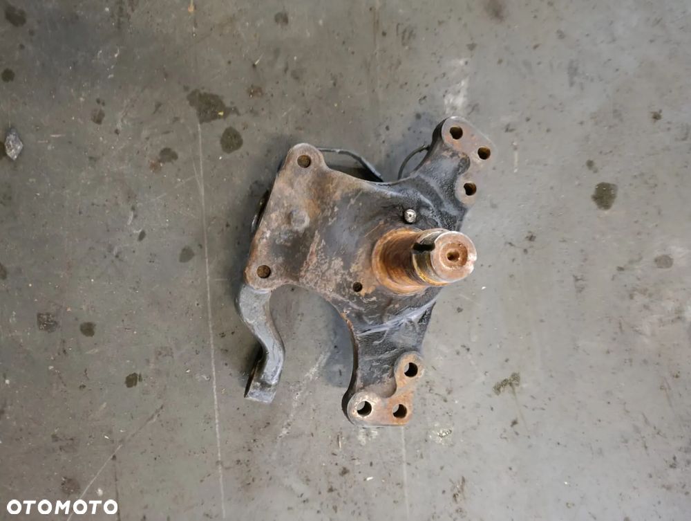 ZWROTNICA PIASTA LEWA RENAULT MIDLUM DXI GAMA D 17.5 - 2