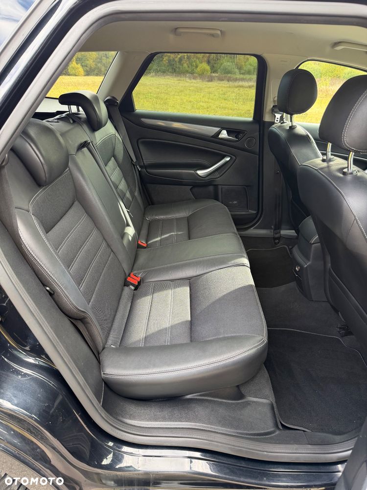 Ford Mondeo 2.0 TDCi Black Magic - 13